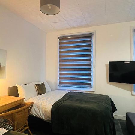 Harry Potter 9 3/4 Flat Apartment Londra Exterior foto