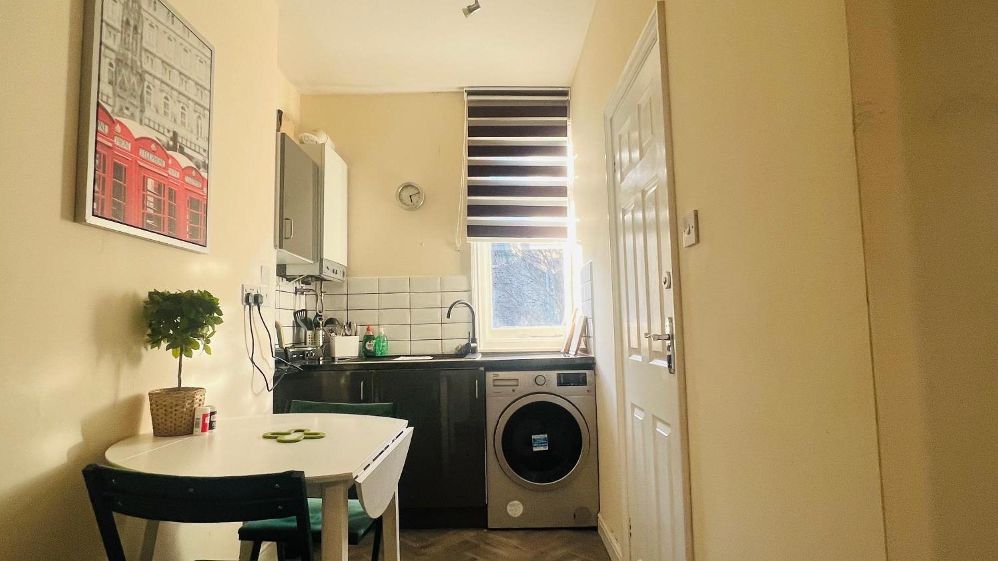 Harry Potter 9 3/4 Flat Apartment Londra Exterior foto
