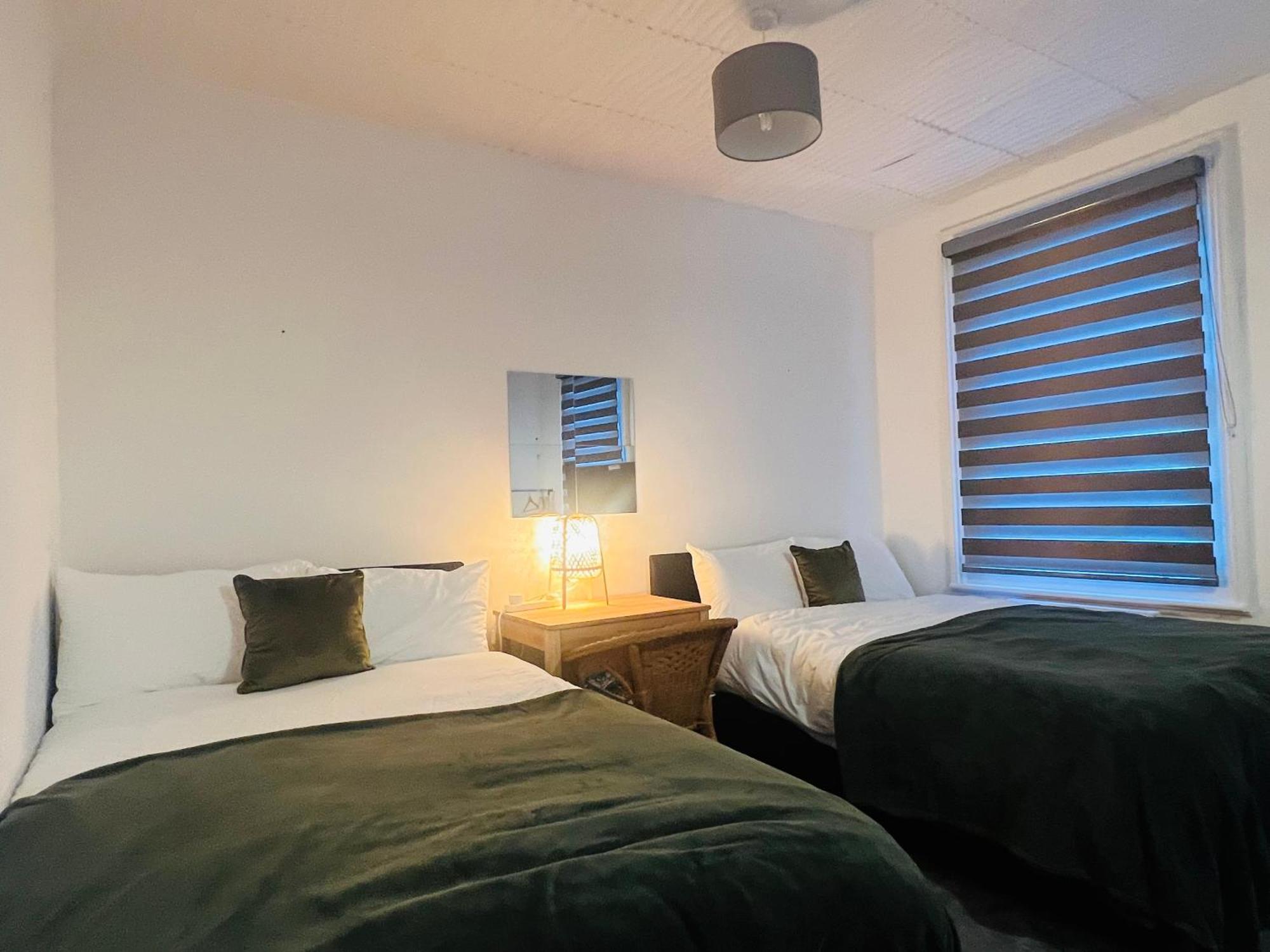 Harry Potter 9 3/4 Flat Apartment Londra Exterior foto